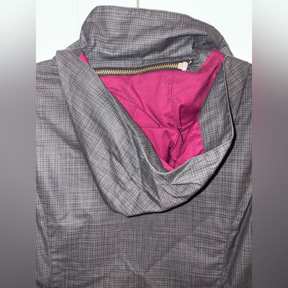 Feller Seattle Women’s XS Raincoat Trench Gray Plaid Hooded - Picture 10 of 15